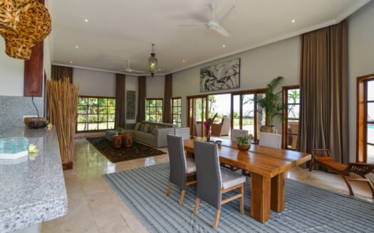 Renovated Beachfront Villa For Sale in Seririt, Bali