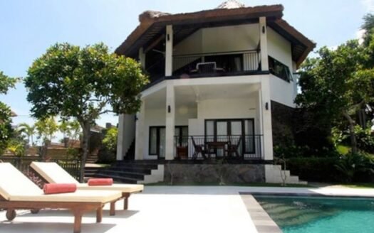 Two-storey Sea View Villa on the Hills of Lovina