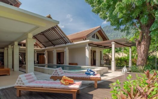 Villa on Huge Land Plot in Pemuteran, Bali, For Sale