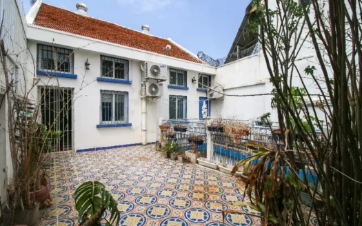 Colonial House 5 Bedrooms Riverside Daun Penh For Sale