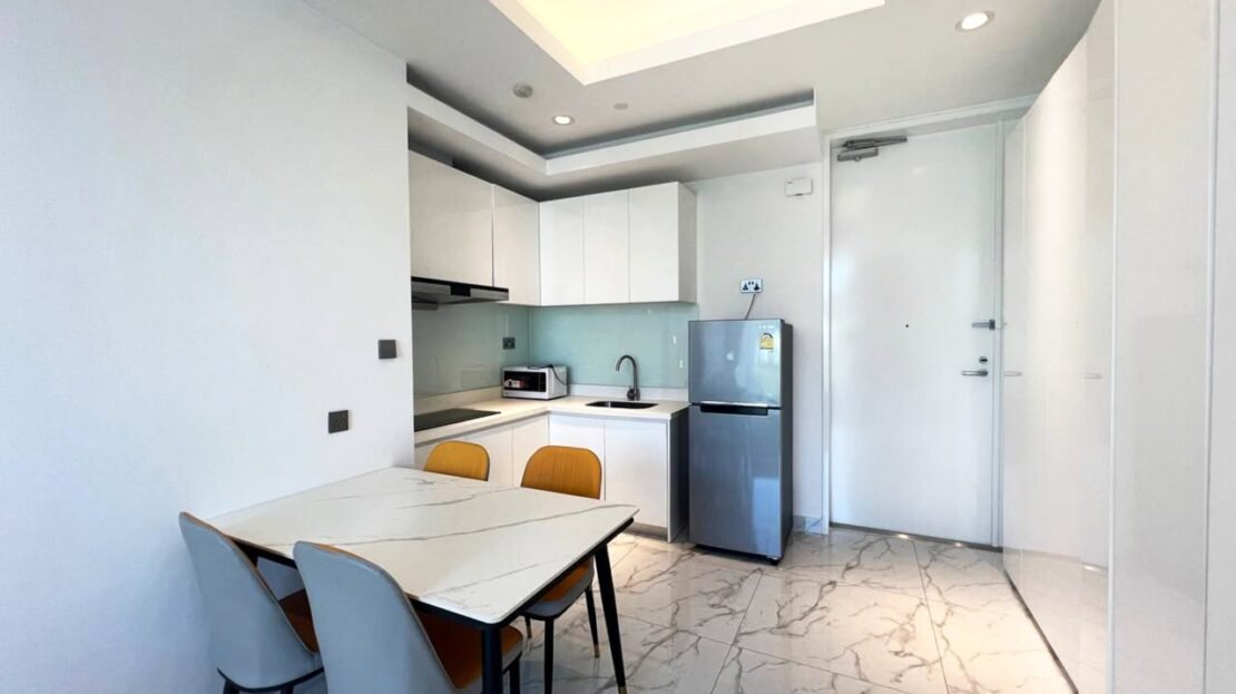 2 Bedroom Apartment For Rent in J-Tower 2, BKK1 Phnom Penh